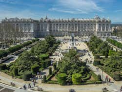 Vue panoramique de la Place de l'Orient