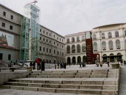 La façade du musée Reina Sofia